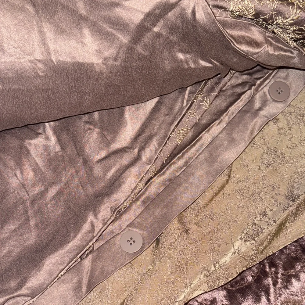 Luxurious Cream and Brown Comforter Set